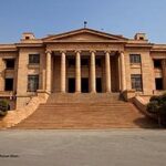 Pakistan Court Blocks Expulsion Of Afghan Medical Students